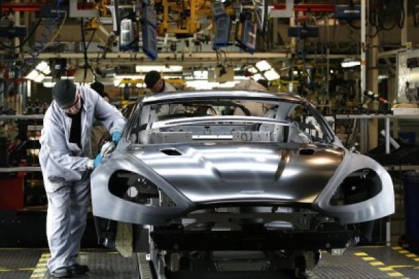 Aston Martin îşi recheamă maşinile din cauza unor piese chinezeşti contrafăcute